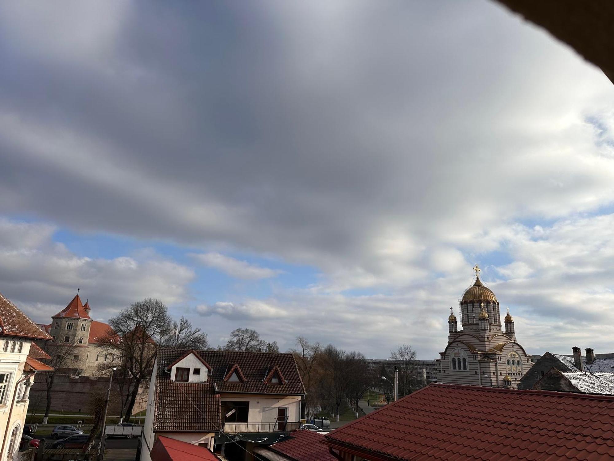 Pensiunea SADA Fagaras Bagian luar foto