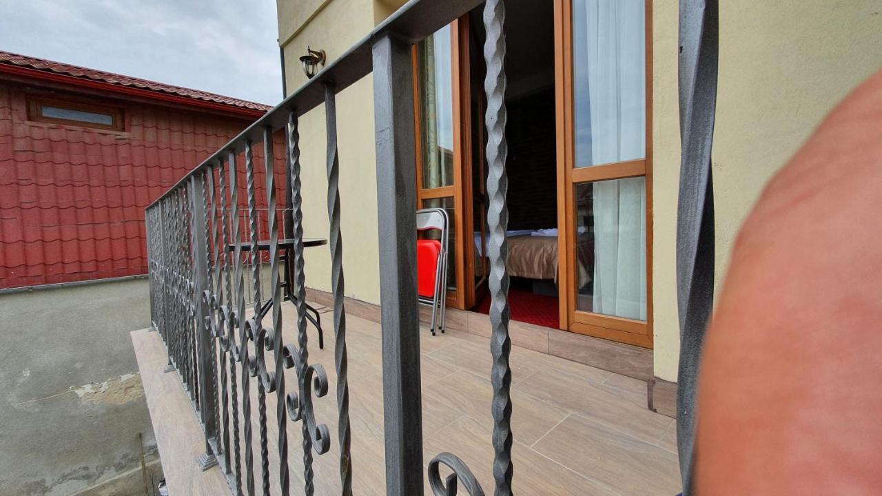 Pensiunea SADA Fagaras Bagian luar foto